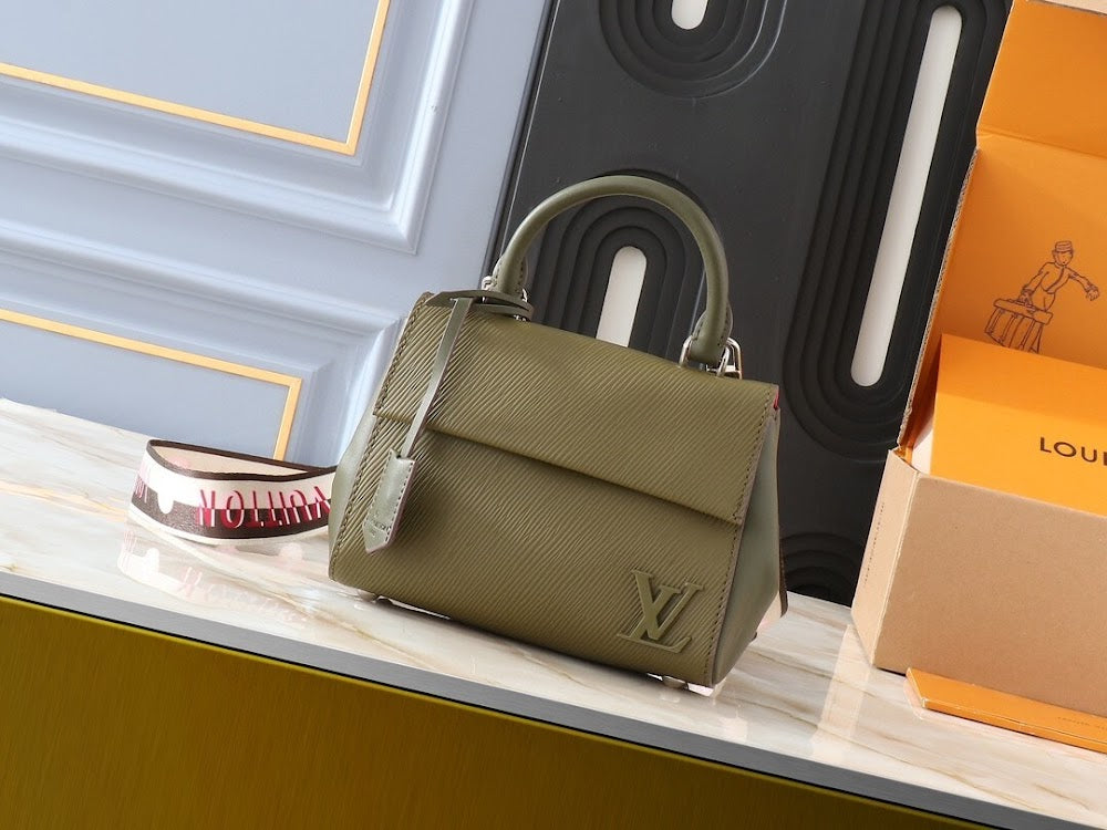 Anum Bags ln Luxury Bag --76536