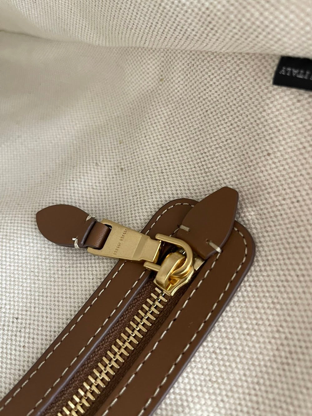 Anum Bags Miun Miun Luxury Bag --123344