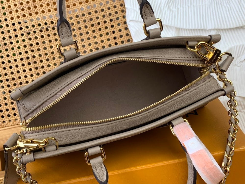 Anum Bags ln Luxury Bag --62026