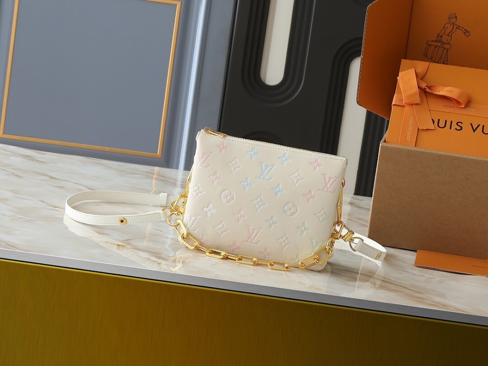 Anum Bags ln Luxury Bag --76838