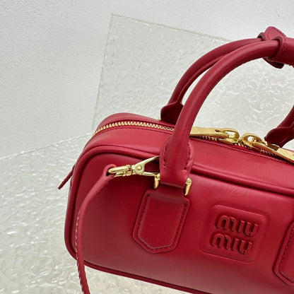 Anum Bags Miun Miun Luxury Bag --123414