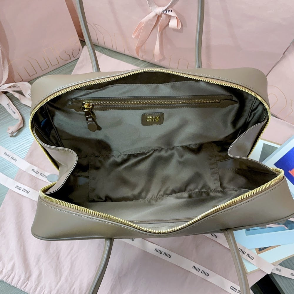 Anum Bags Miun Miun Luxury Bag --122406
