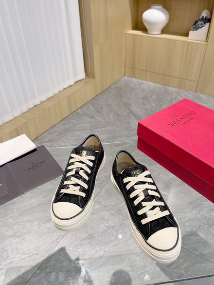 Anum Bags Valentino Luxury Shoes --52652