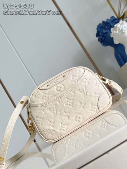 Anum Bags ln Luxury Bag --96988