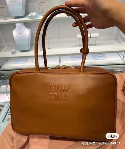 Anum Bags Miun Miun Luxury Bag --122418