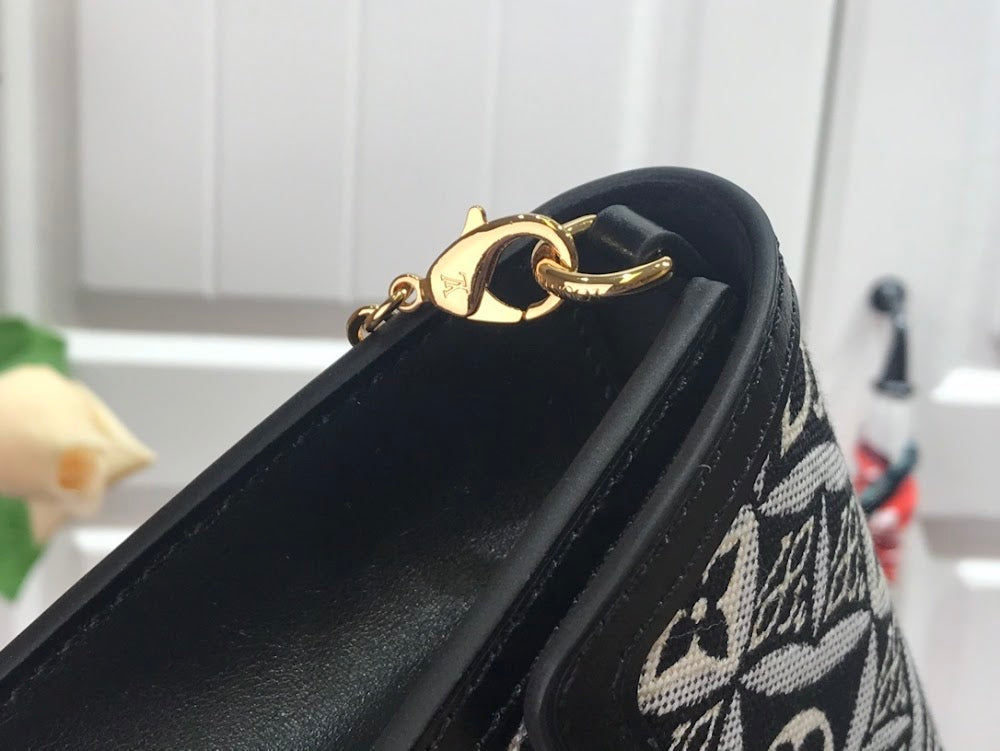 Anum Bags ln Luxury Bag --59363