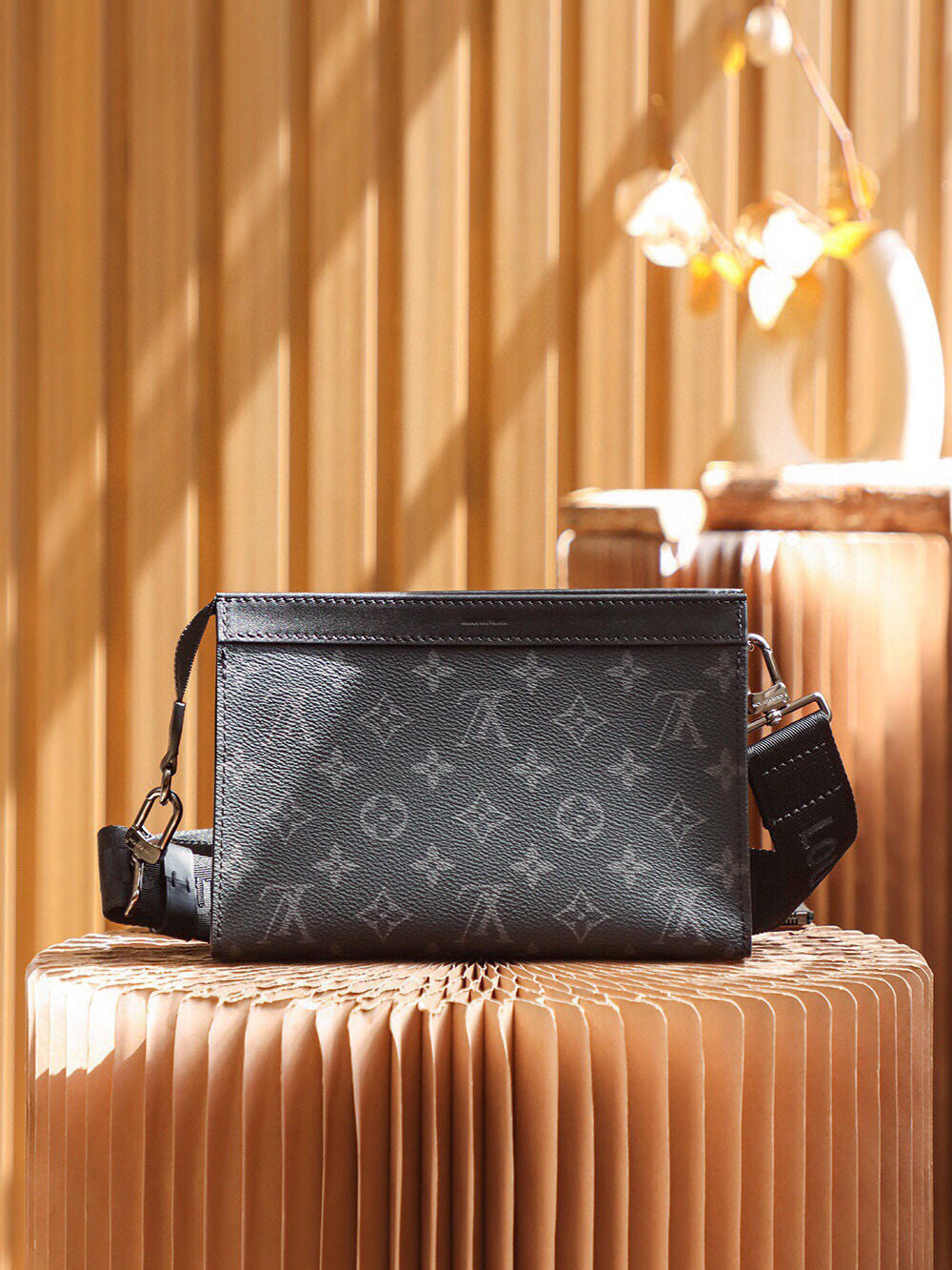Anum Bags ln Luxury Bag --71149
