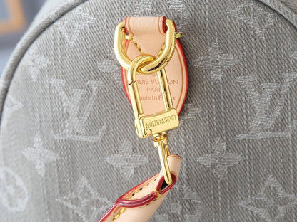 Anum Bags ln Luxury Bag --76916