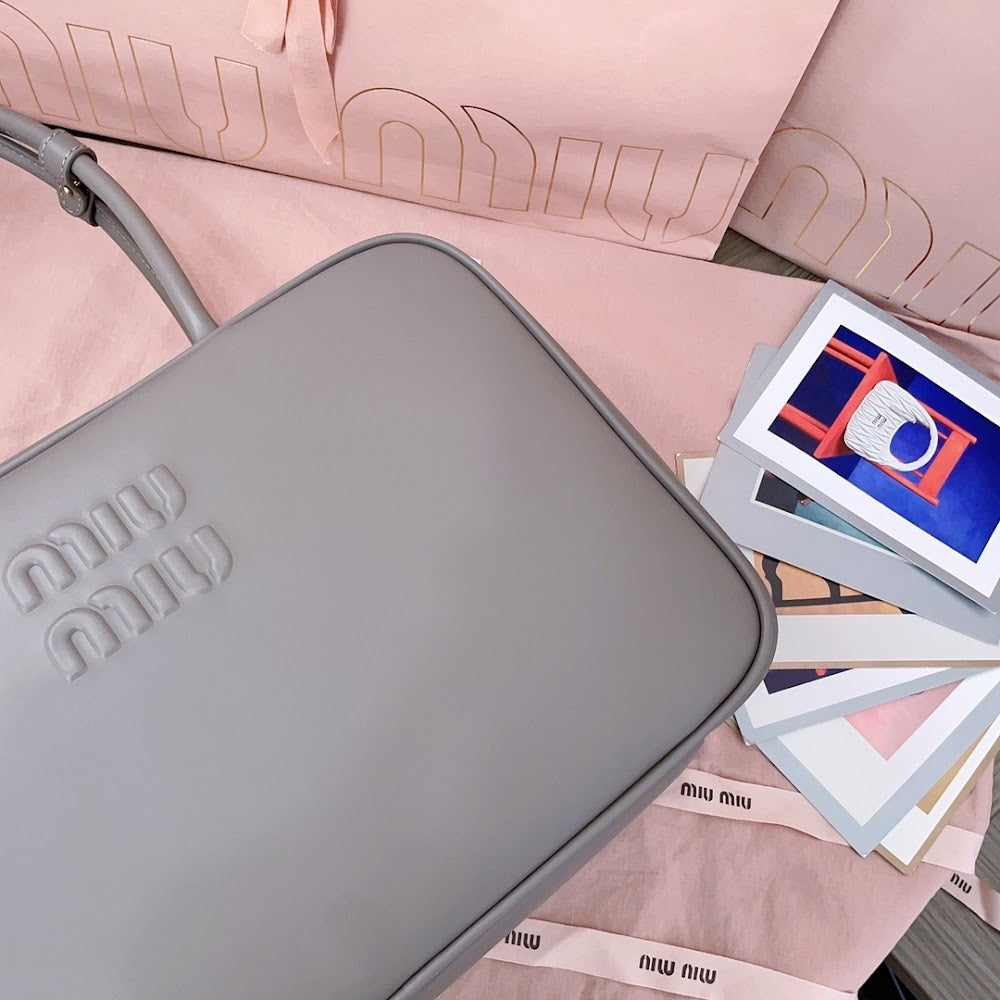 Anum Bags Miun Miun Luxury Bag --122416