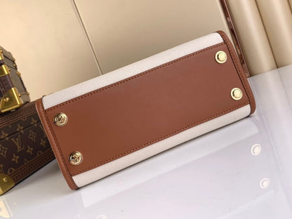 Anum Bags ln Luxury Bag --61031