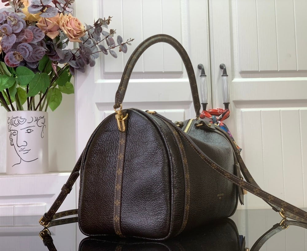 Anum Bags ln Luxury Bag --96732