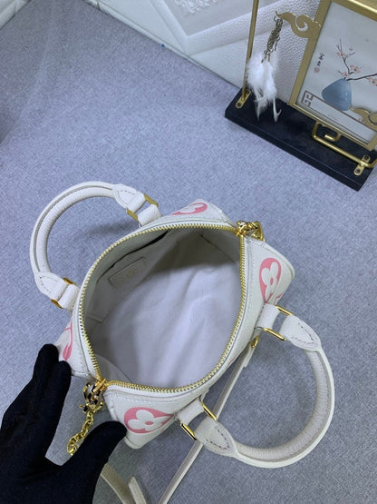 Anum Bags ln Luxury Bag --75771