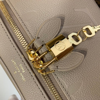 Anum Bags ln Luxury Bag --59403