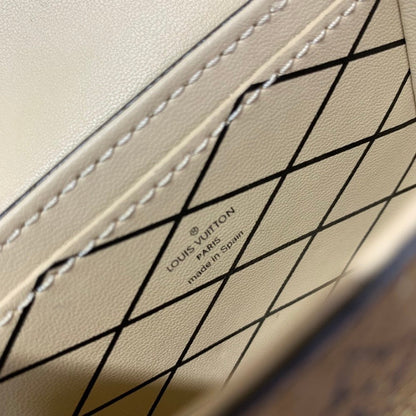 Anum Bags ln Luxury Bag --59434