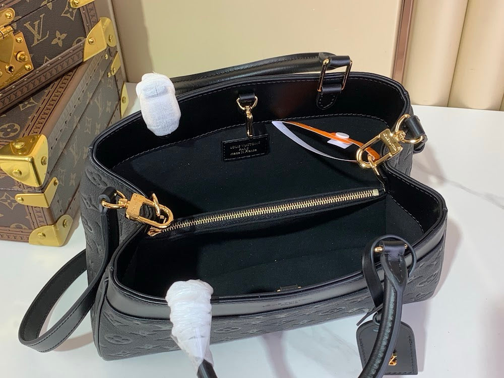 Anum Bags ln Luxury Bag --62848
