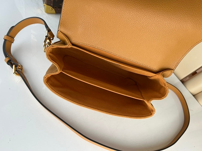 Anum Bags ln Luxury Bag --60761