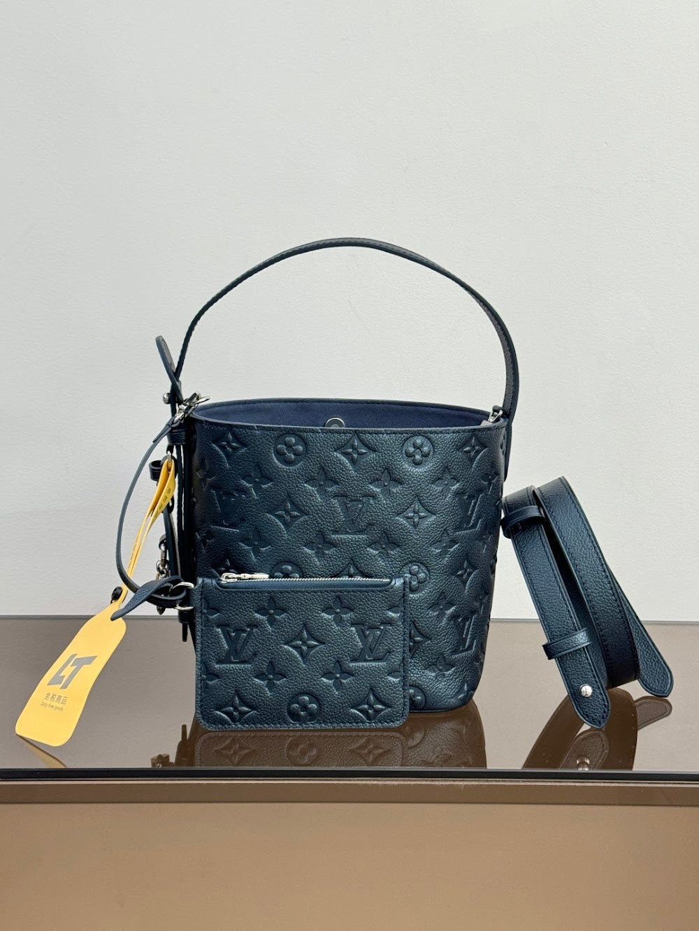 Anum Bags ln Luxury Bag --96389