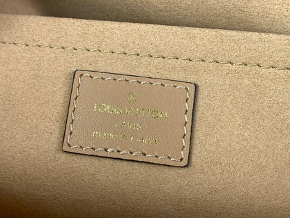 Anum Bags ln Luxury Bag --61530
