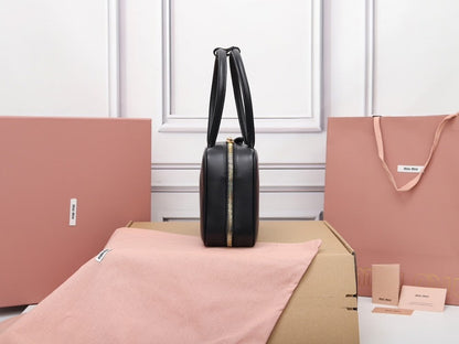 Anum Bags Miun Miun Luxury Bag --122775