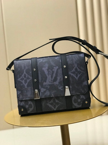Anum Bags ln Luxury Bag --60032