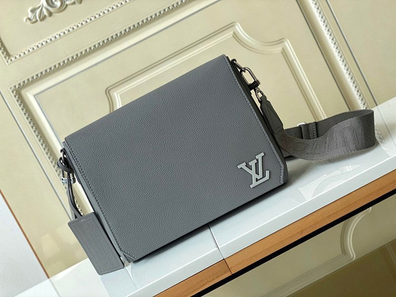 Anum Bags ln Luxury Bag --70477