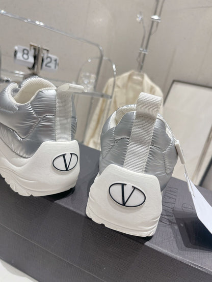 Anum Bags Valentino Luxury Shoes --52604