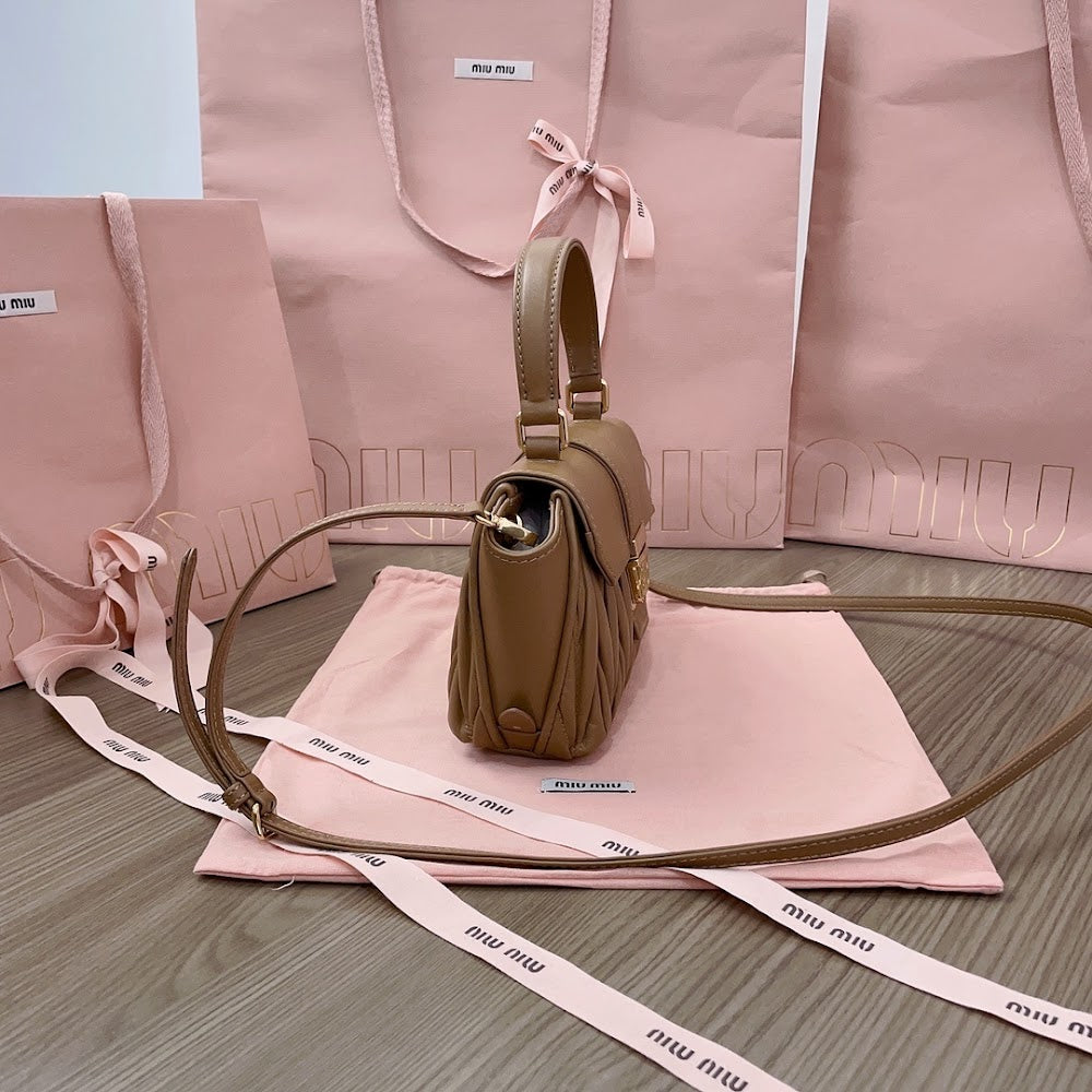 Anum Bags Miun Miun Luxury Bag --123257