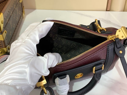 Anum Bags ln Luxury Bag --62820