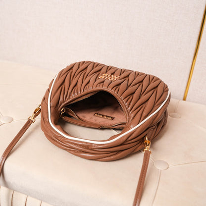 Anum Bags Miun Miun Luxury Bag --123137