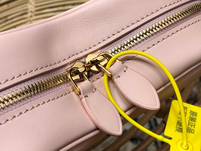 Anum Bags ln Luxury Bag --60114