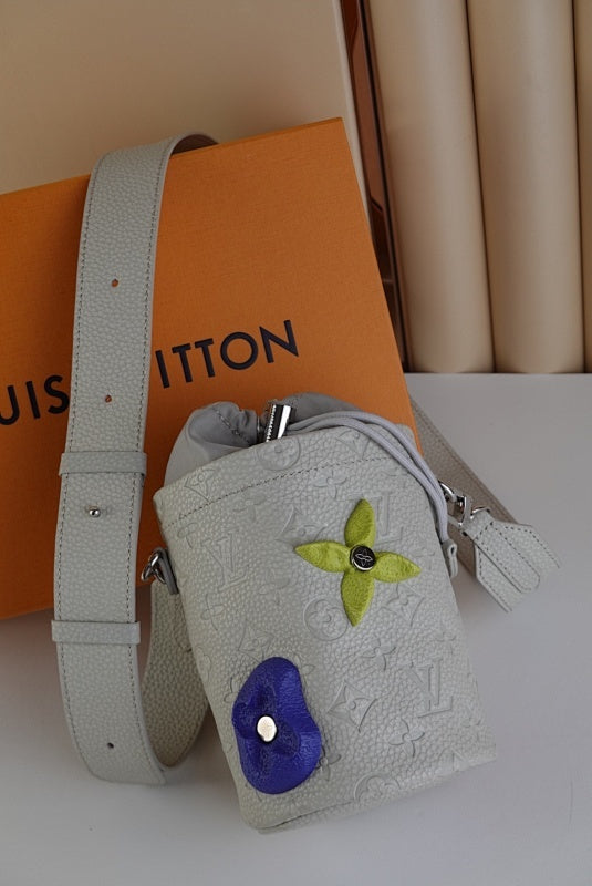 Anum Bags ln Luxury Bag --61249