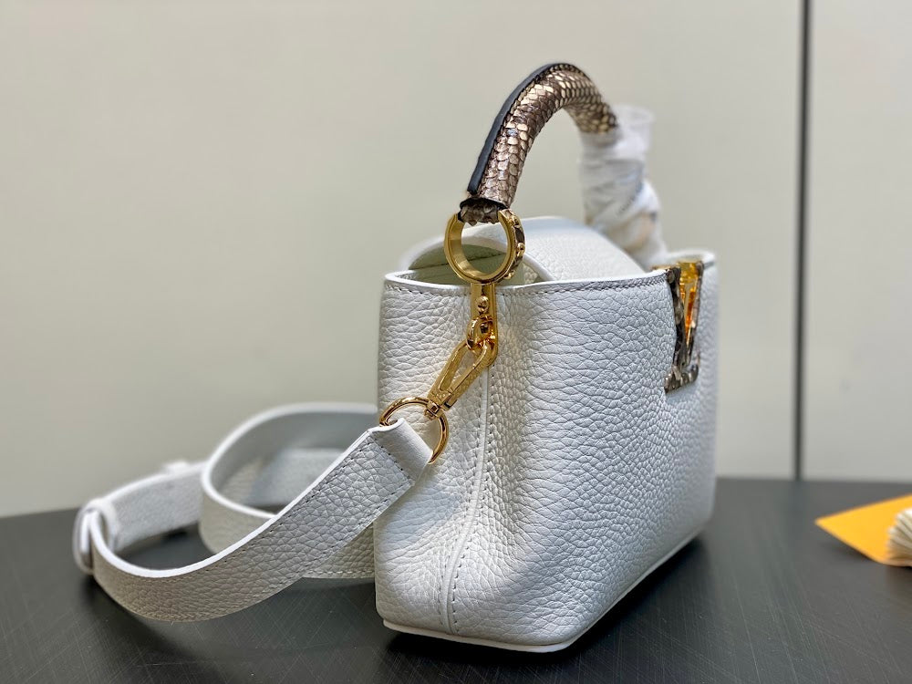 Anum Bags ln Luxury Bag --95840