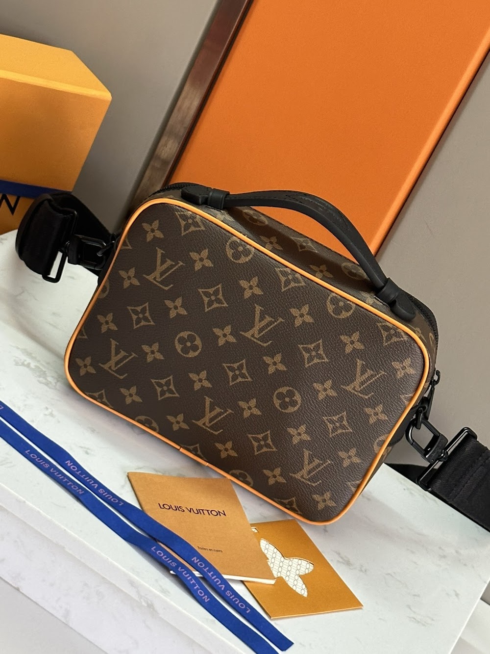 Anum Bags ln Luxury Bag --70338