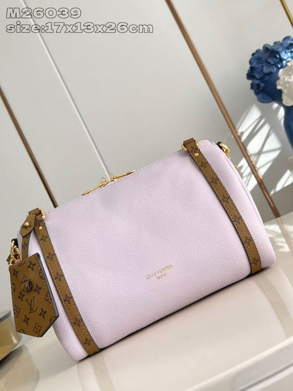 Anum Bags ln Luxury Bag --95885