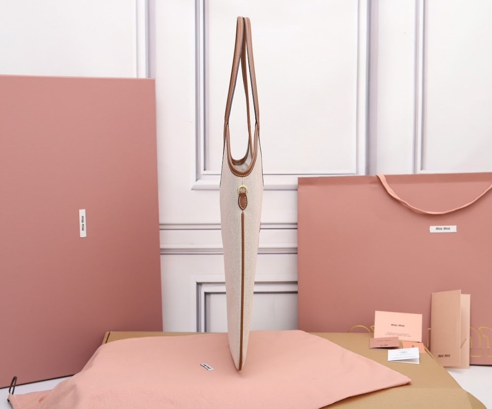 Anum Bags Miun Miun Luxury Bag --123623
