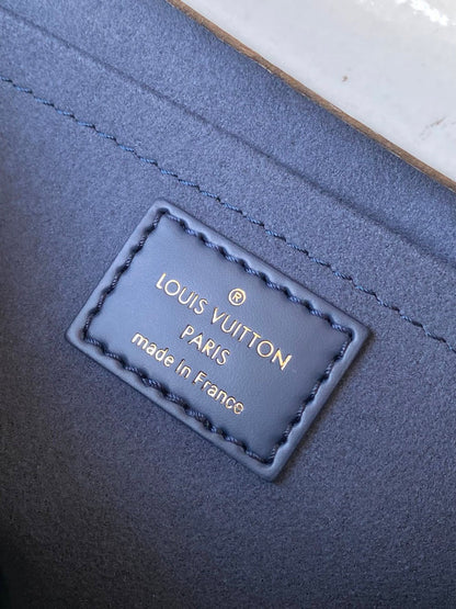 Anum Bags ln Luxury Bag --95791