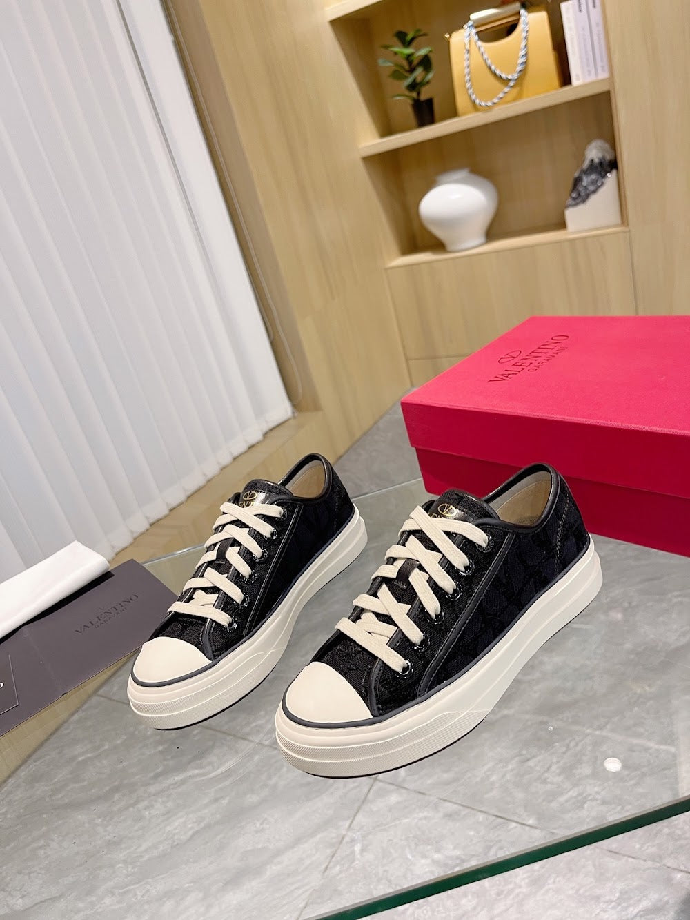 Anum Bags Valentino Luxury Shoes --52652