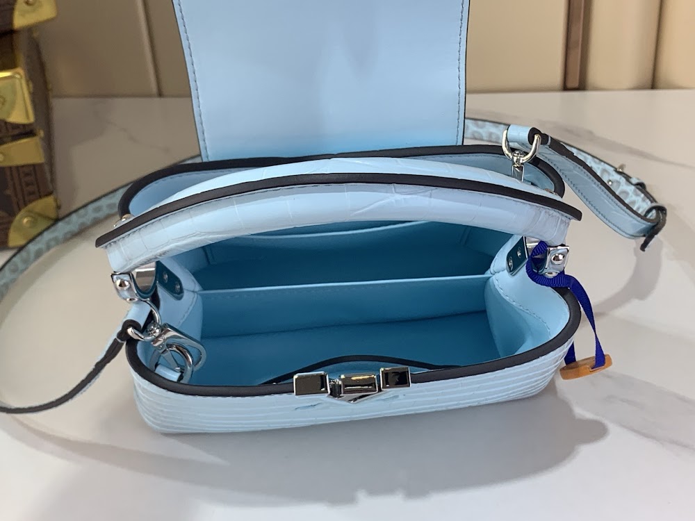 Anum Bags ln Luxury Bag --95891