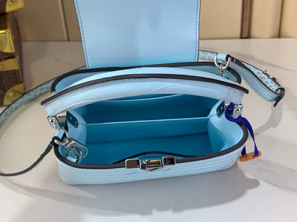 Anum Bags ln Luxury Bag --95891