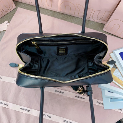 Anum Bags Miun Miun Luxury Bag --123026