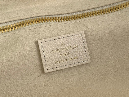Anum Bags ln Luxury Bag --61561