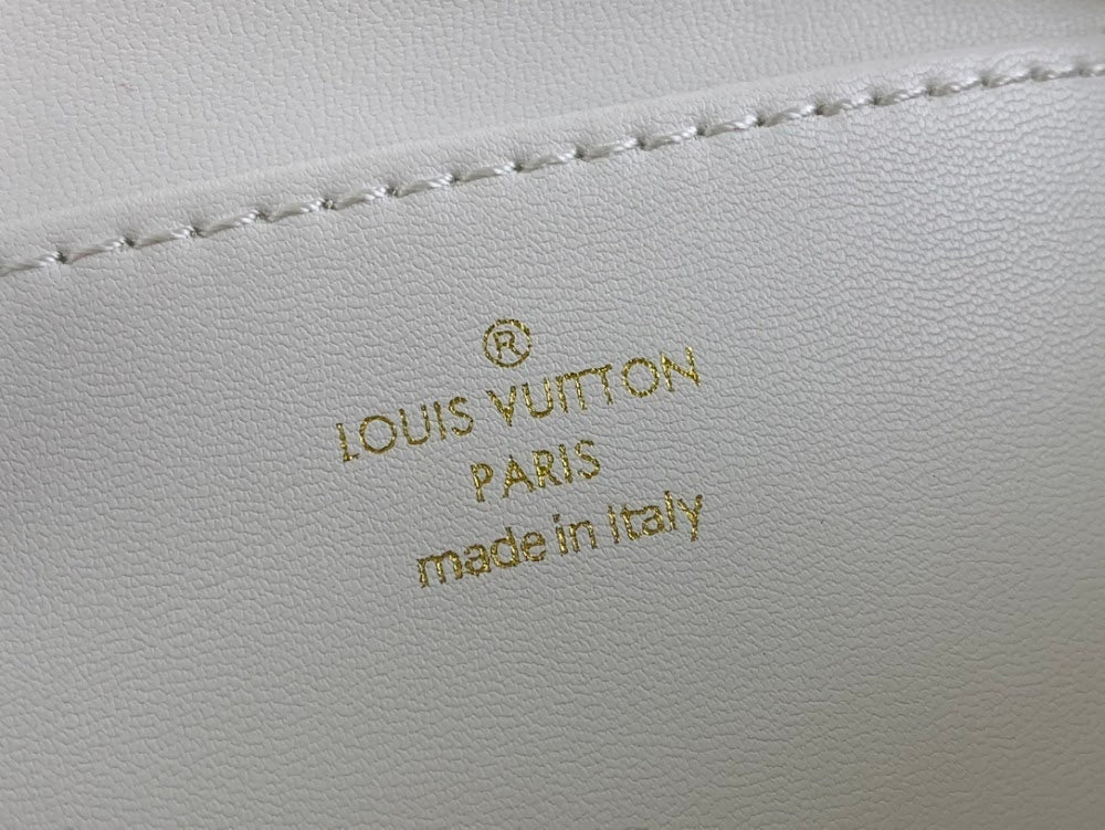 Anum Bags ln Luxury Bag --62074
