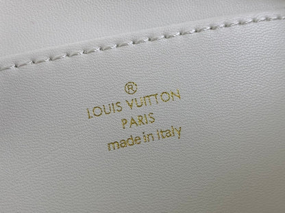 Anum Bags ln Luxury Bag --62074