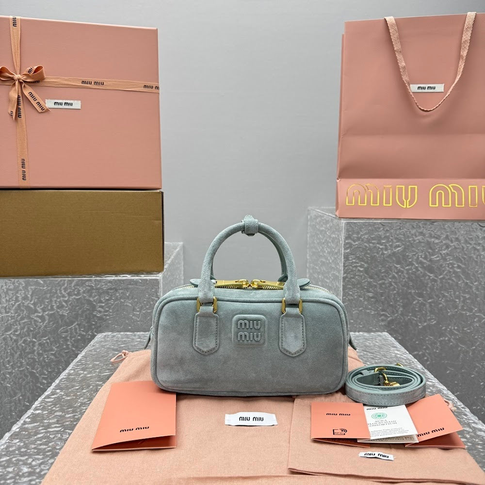 Anum Bags Miun Miun Luxury Bag --122841