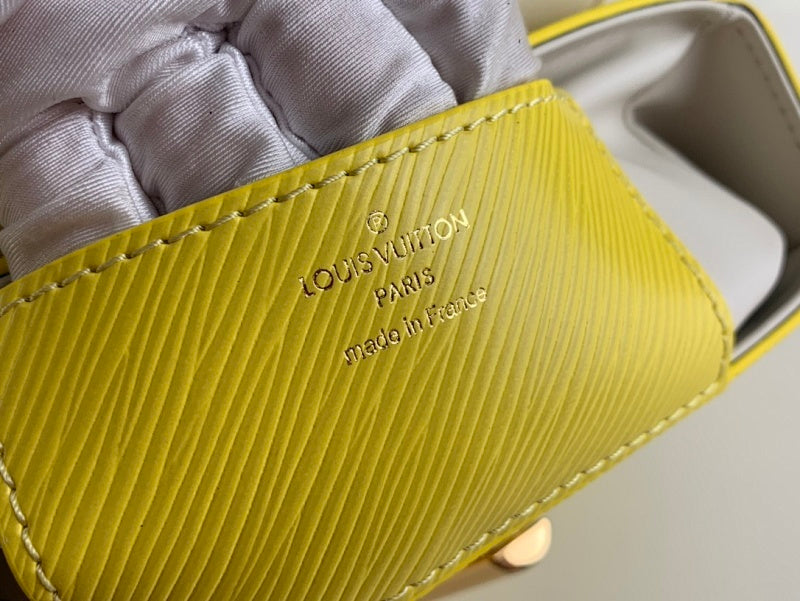 Anum Bags ln Luxury Bag --61107