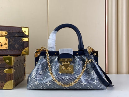 Anum Bags ln Luxury Bag --61819