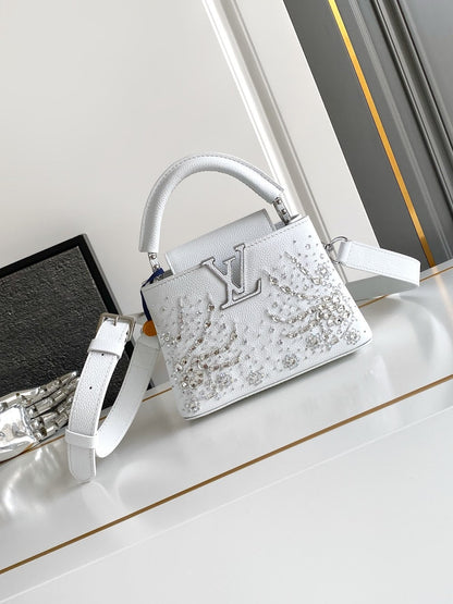 Anum Bags ln Luxury Bag --96179