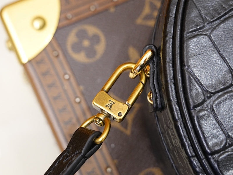 Anum Bags ln Luxury Bag --66627