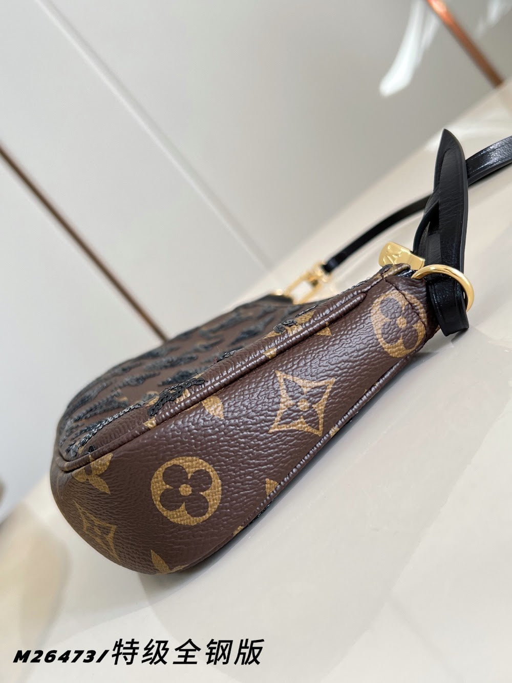 Anum Bags ln Luxury Bag --96333