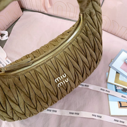 Anum Bags Miun Miun Luxury Bag --123638